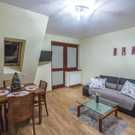 Apartament Meteor Apartment *